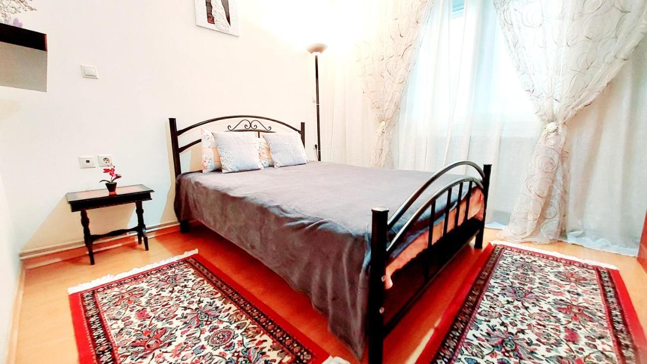 "Home Sweet Home" 3 Bedrooms Big House 110M Free Indoor Parking! Thessaloniki Buitenkant foto